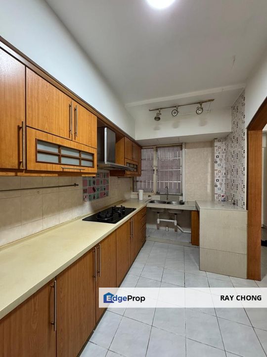 Vista Tasik Condo @ Bandar Sri Permaisuri | 5min to HUKM | 3min to LRT, 8min to KTM & 10min to MRT Kajang Line, Kuala Lumpur, Cheras