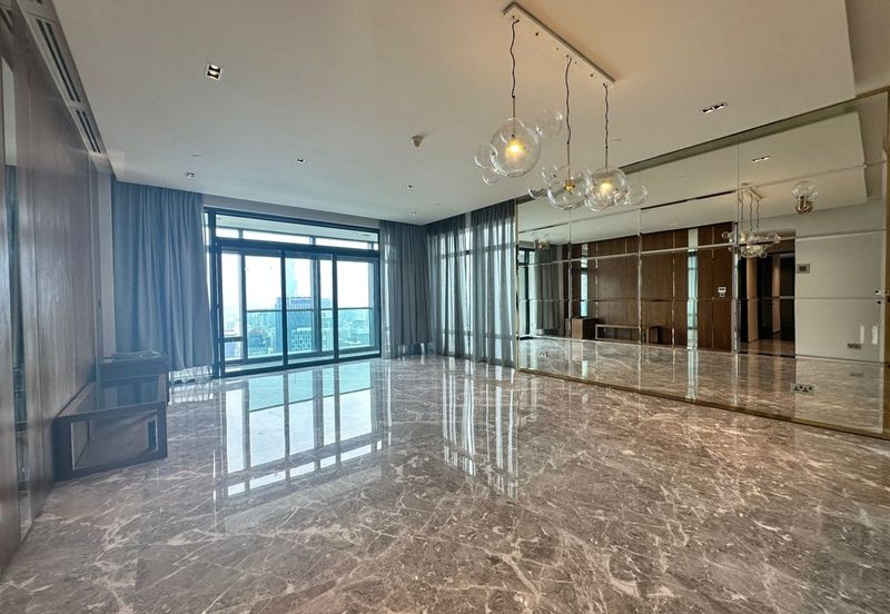 Four Seasons Place