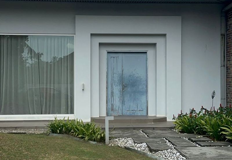 Jalan Taman Duta