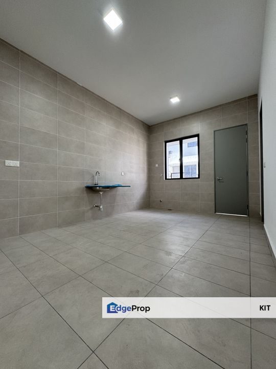 Brand New Unit Arena For Rent @ Seremban 2 , Negeri Sembilan, Seremban