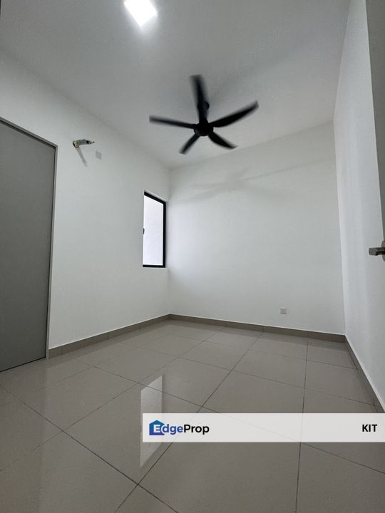 Brand New Unit Arena For Rent @ Seremban 2 , Negeri Sembilan, Seremban