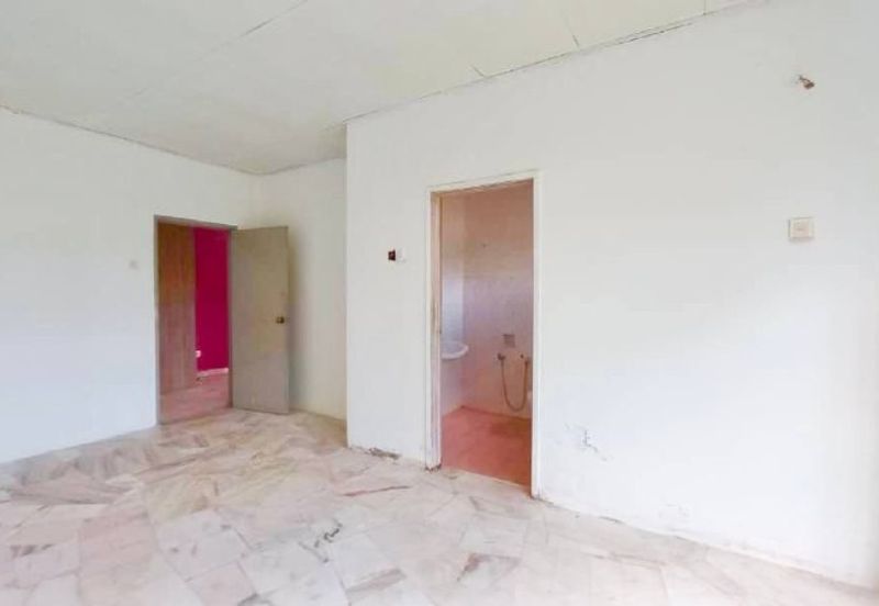 Sungai Pelek, Sepang, Bungalow, 1 Storey, For Sale