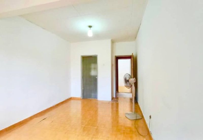 Sungai Pelek, Sepang, Bungalow, 1 Storey, For Sale