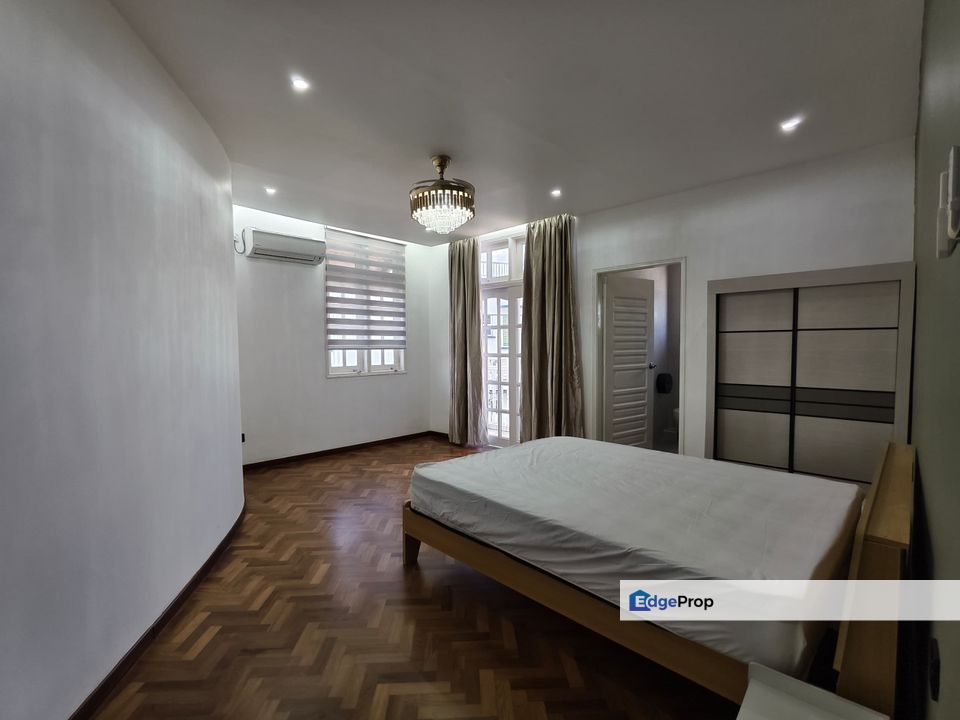 Stulang Laut Johor Bungalow House Fully Furnished Luxury Renovation, Johor, Johor Bahru