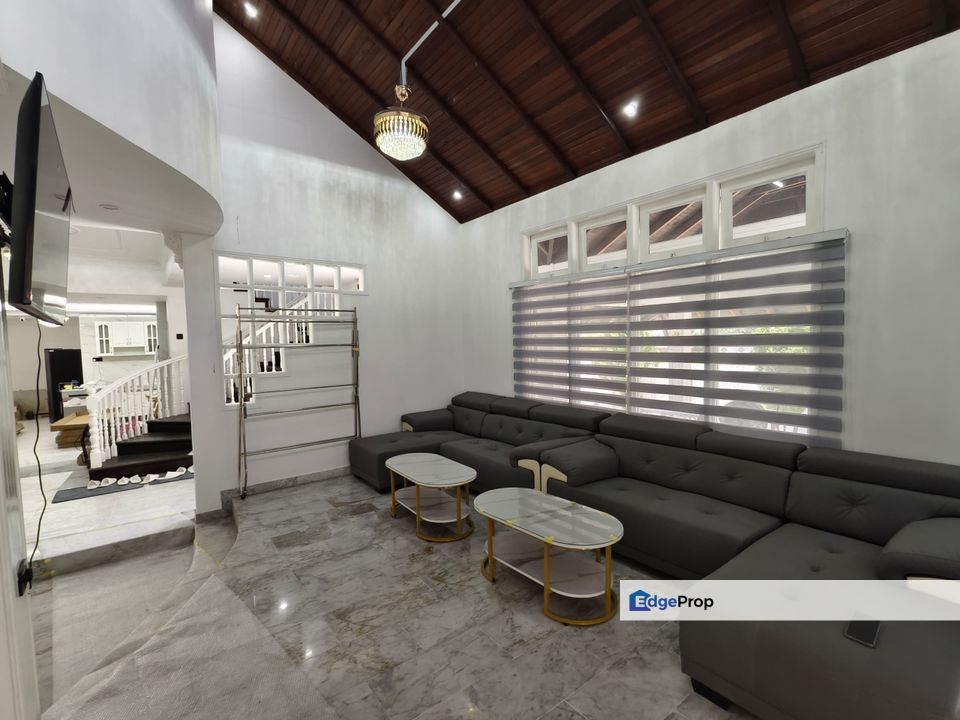 Stulang Laut Johor Bungalow House Fully Furnished Luxury Renovation, Johor, Johor Bahru