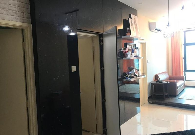 D'Summit Residences @ Kempas Utama