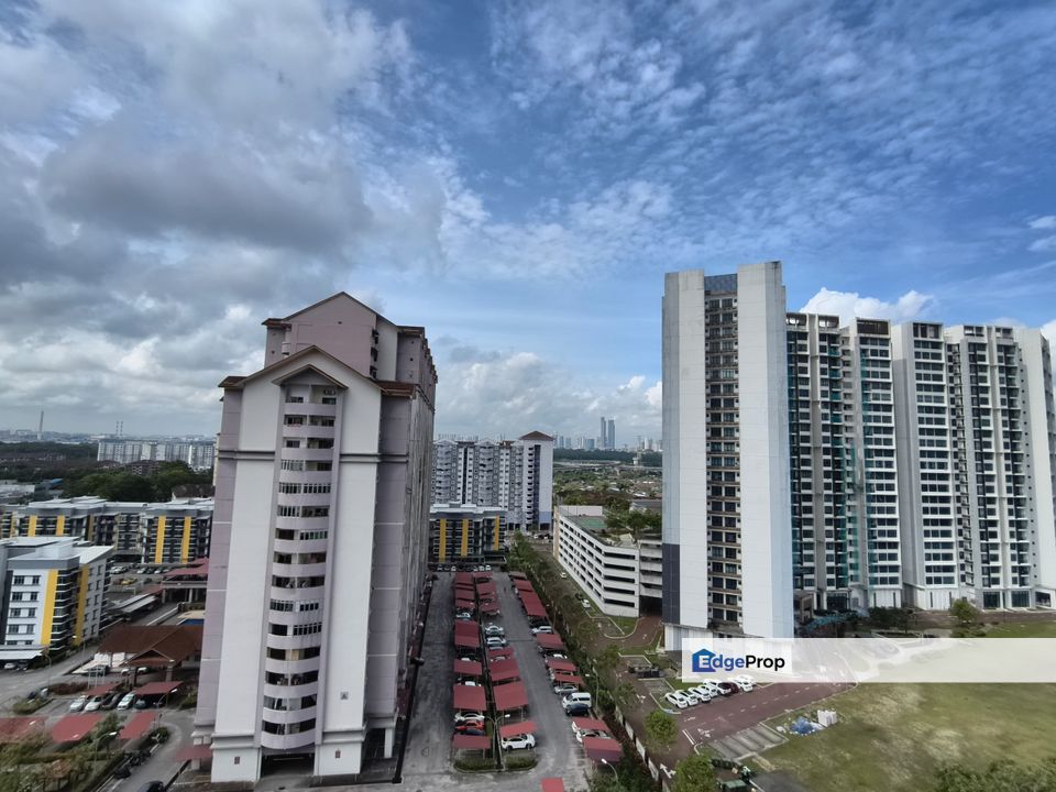 Bayu Marina Condo @ Taman Bayu Puteri Studio Unit For Sale Prime Location near Town Area High Bank Value, Johor, Johor Bahru