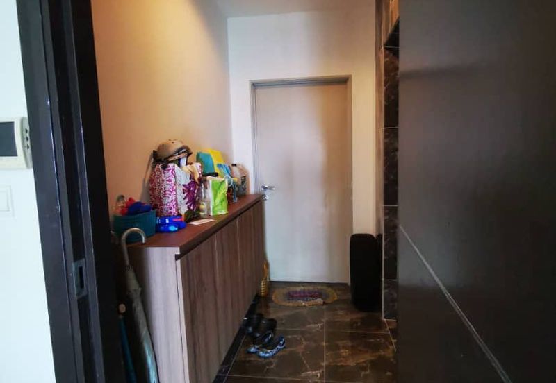 D'Summit Residences @ Kempas Utama