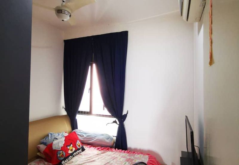 D'Summit Residences @ Kempas Utama