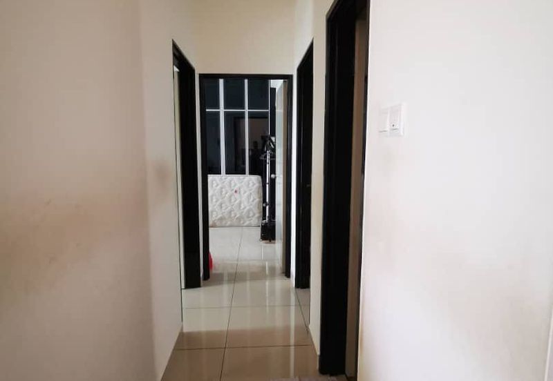 D'Summit Residences @ Kempas Utama