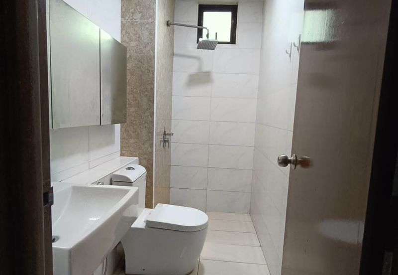 D'Summit Residences @ Kempas Utama