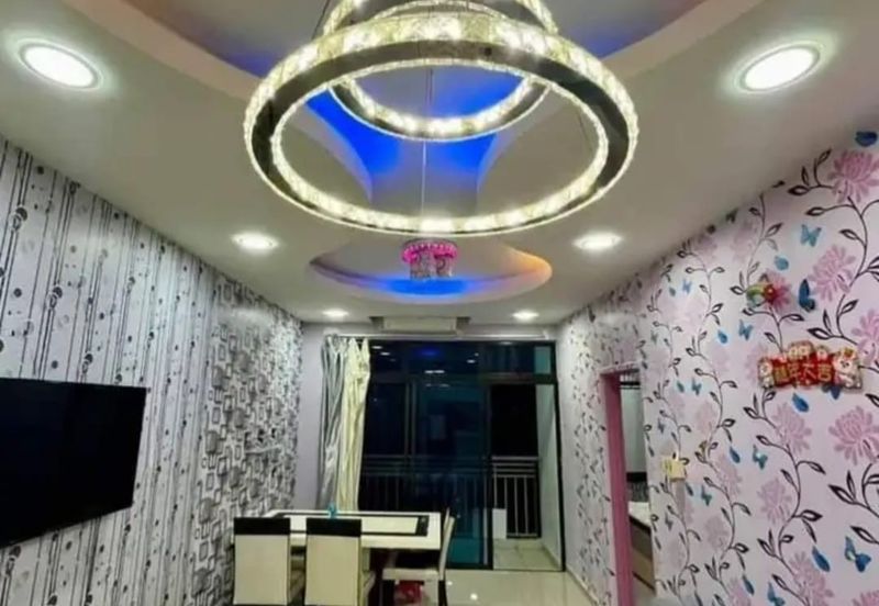 Seri Austin Luxury Apartment