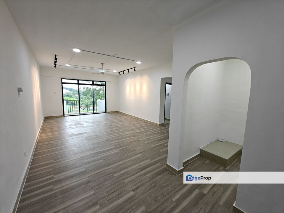 Skudai VIlla Apartment For Sale -4bed 2bath, Johor, Skudai