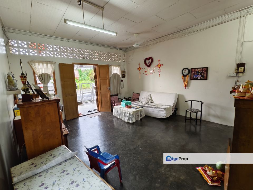 Kampung Poh Chee Leng @ Skudai新村 Single Storey Terrace For Sale - Near Mutiara Rini, Johor, Skudai
