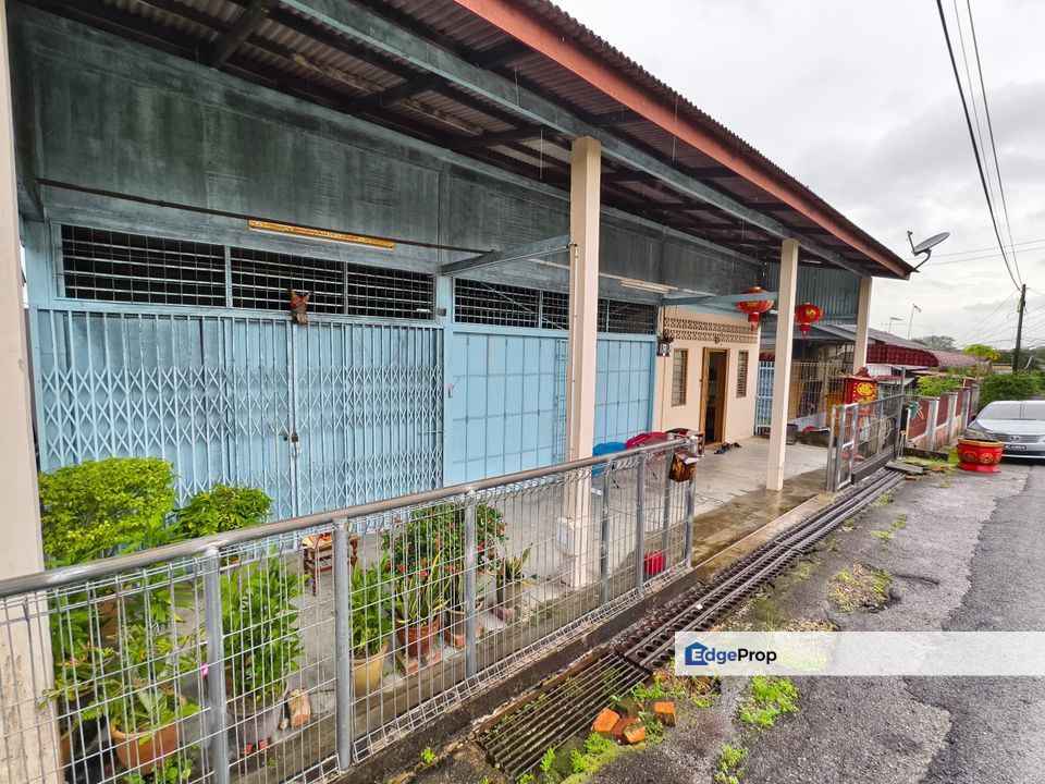 Kampung Poh Chee Leng @ Skudai新村 Single Storey Terrace For Sale - Near Mutiara Rini, Johor, Skudai