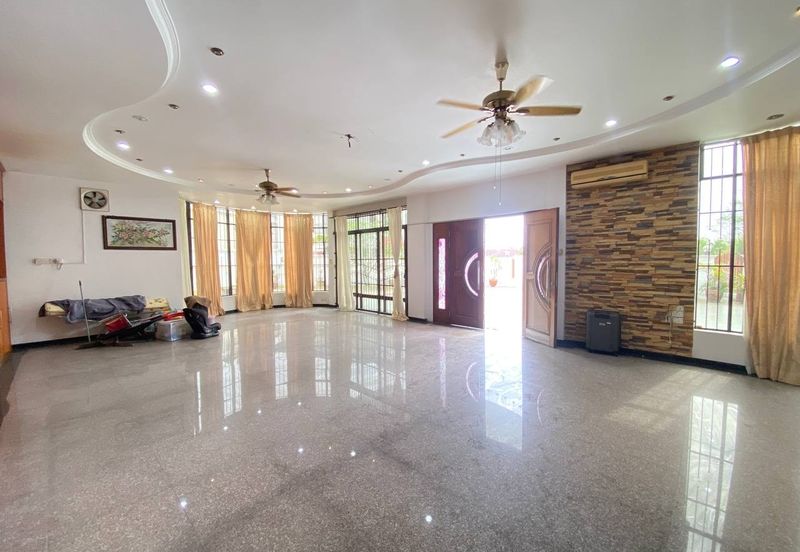 Rumah Bungalow Kawasan Luas Mentakab