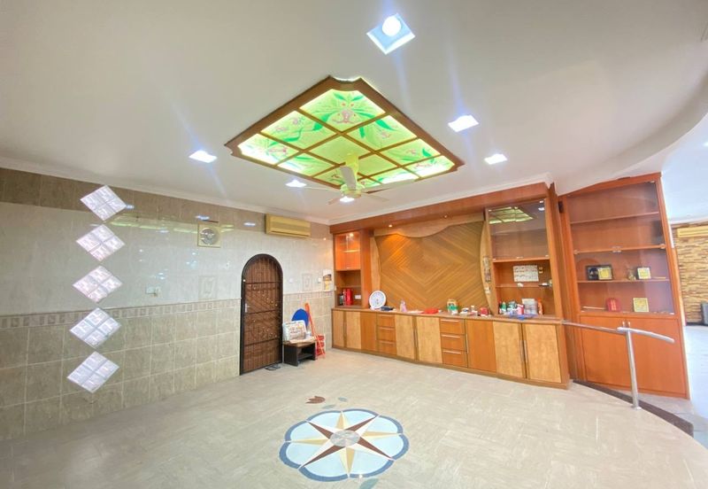 Rumah Bungalow Kawasan Luas Mentakab