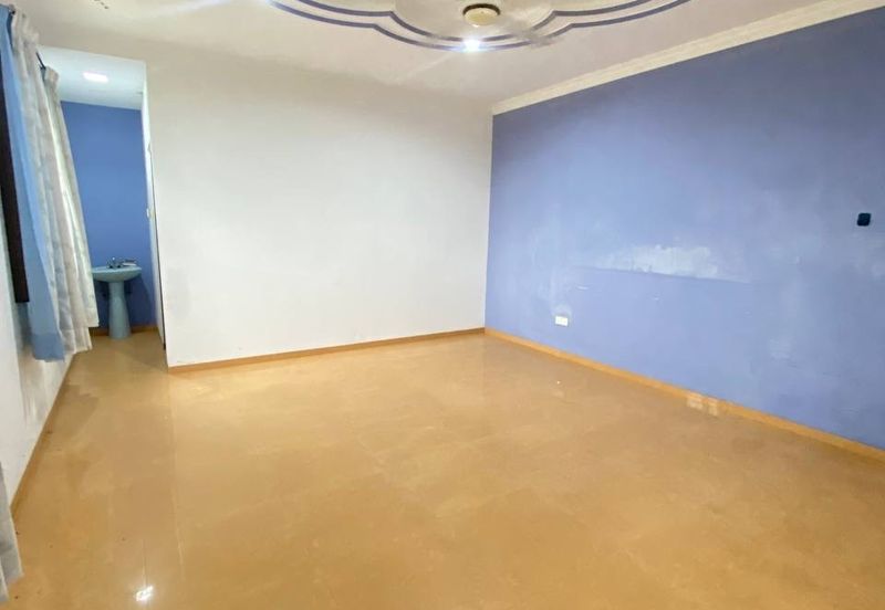 Rumah Bungalow Kawasan Luas Mentakab