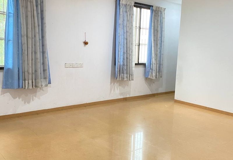 Rumah Bungalow Kawasan Luas Mentakab