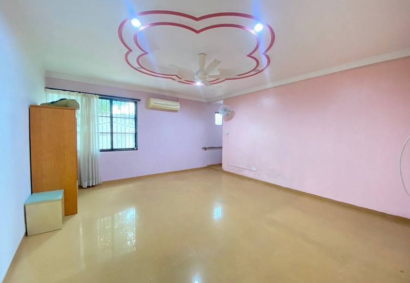 Rumah Bungalow Kawasan Luas Mentakab