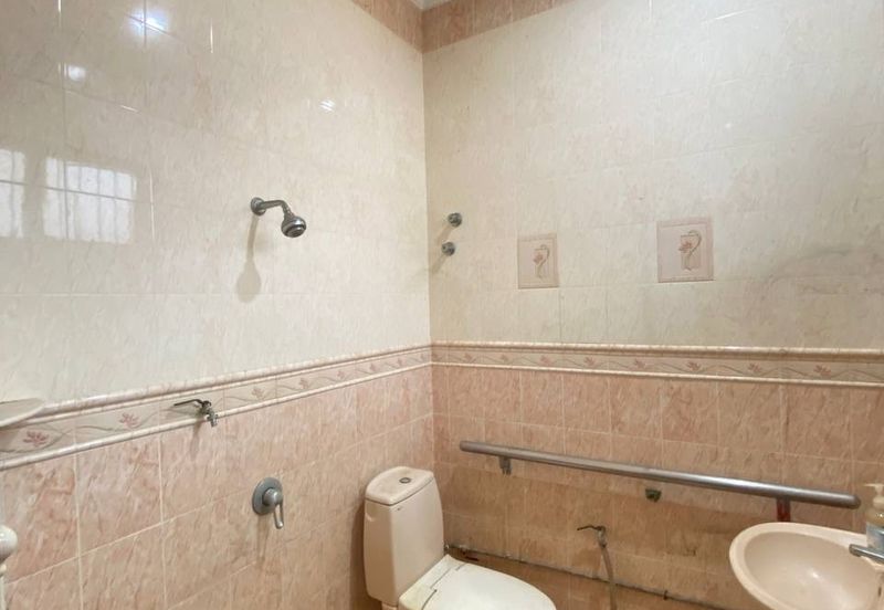 Rumah Bungalow Kawasan Luas Mentakab