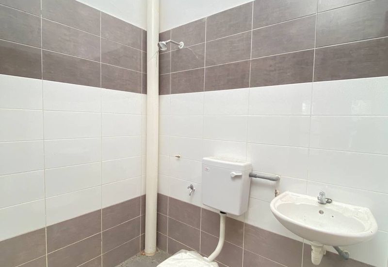 Rumah Garaj Luas Mentakab