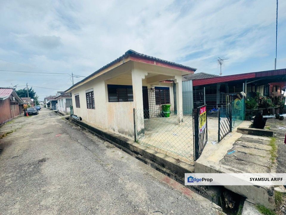 Rumah Sri Layang Mentakab End Lot Untuk Dijual, Pahang, Temerloh