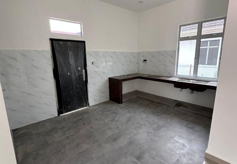 Rumah Banglo Tanah Luas Tanah Merah Kelantan