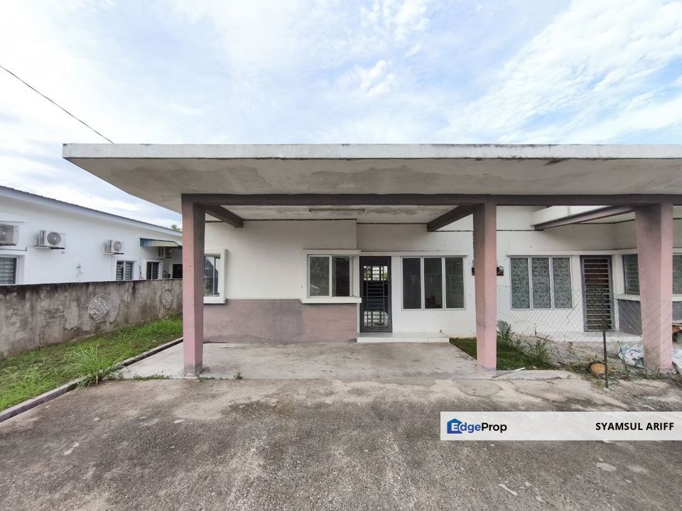 Rumah Bawah Market Valu Ada Tanah Tepi Bera , Pahang, Bera