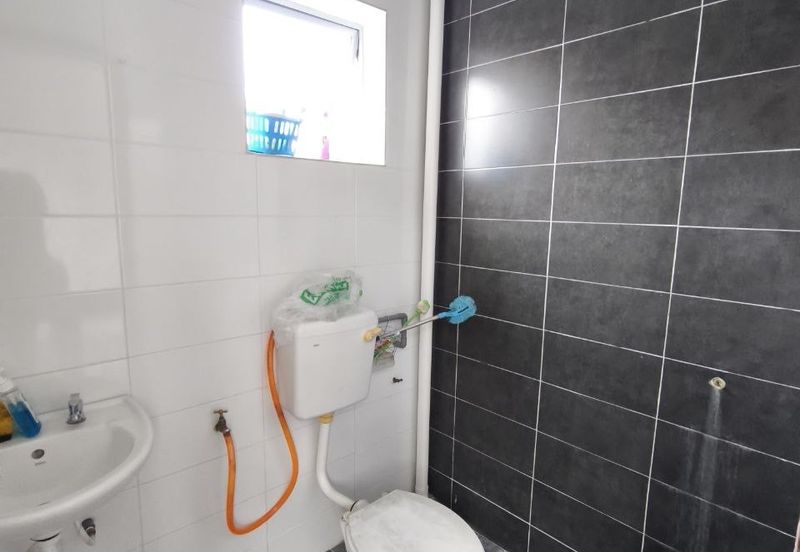 Rumah Bawah Market Valu Ada Tanah Tepi Bera 