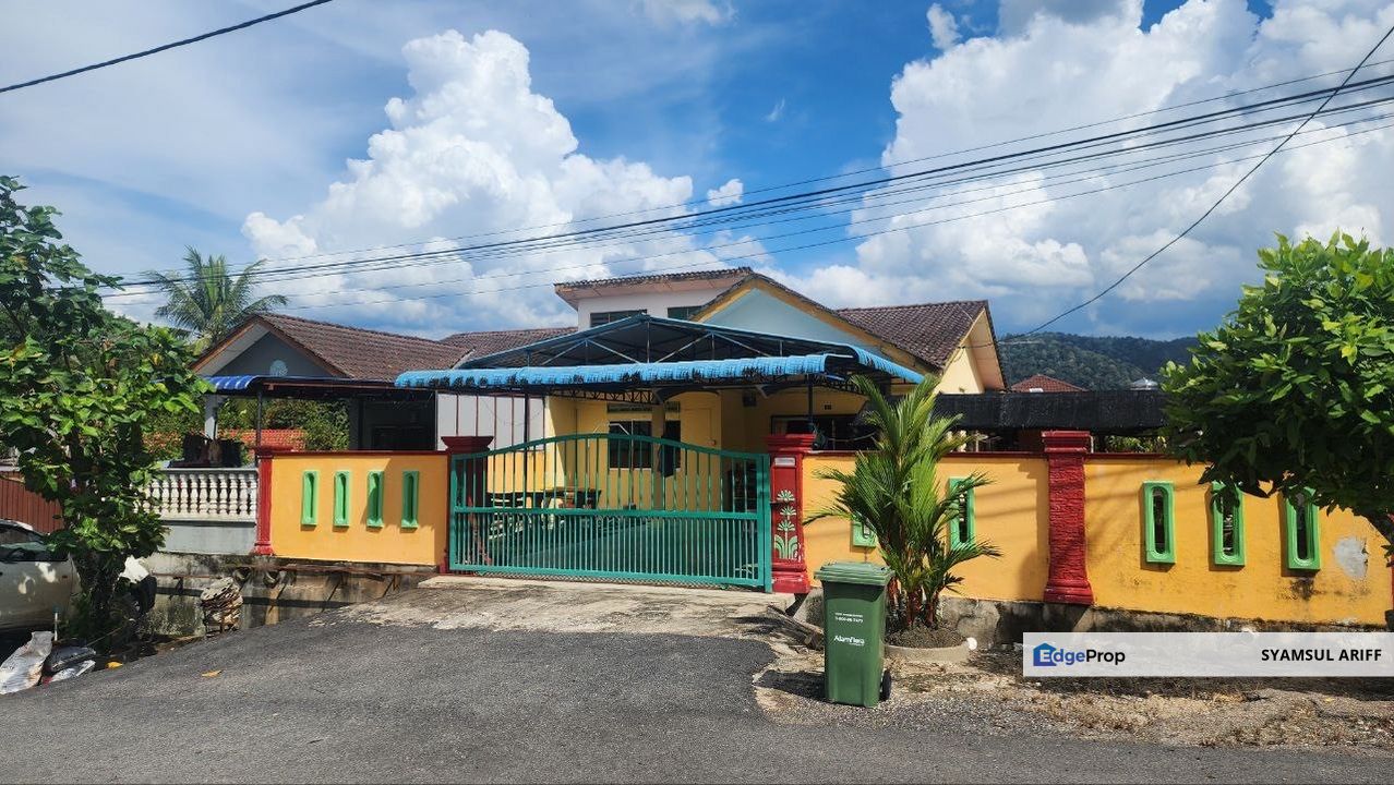 Rumah Taman Ada Tanah Tepi Di Cheroh Raub , Pahang, Raub