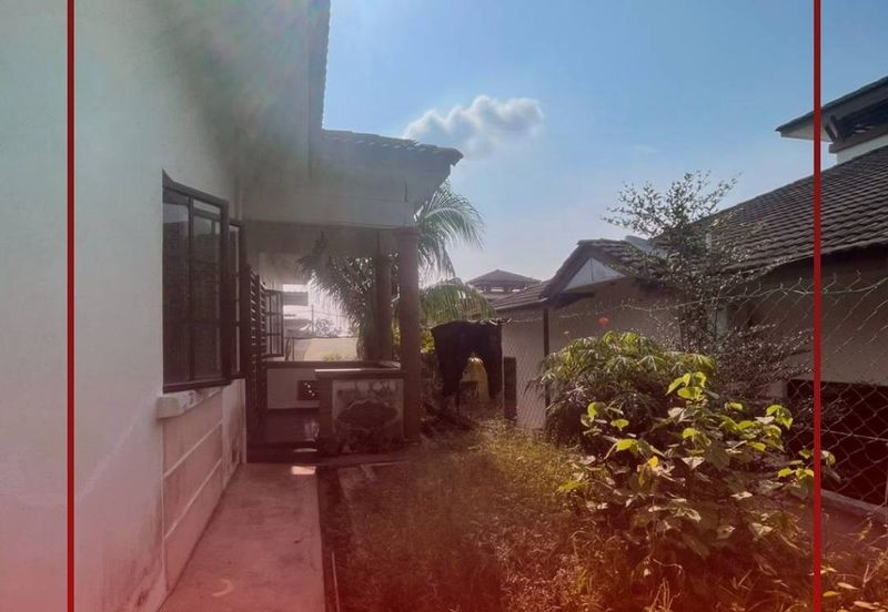 Rumad Ada Tanah Freehold Berserah Kuantan