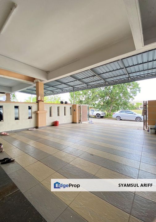Rumah Cantik Siap Extend Depan Padang Merbau Bera, Pahang, Bera