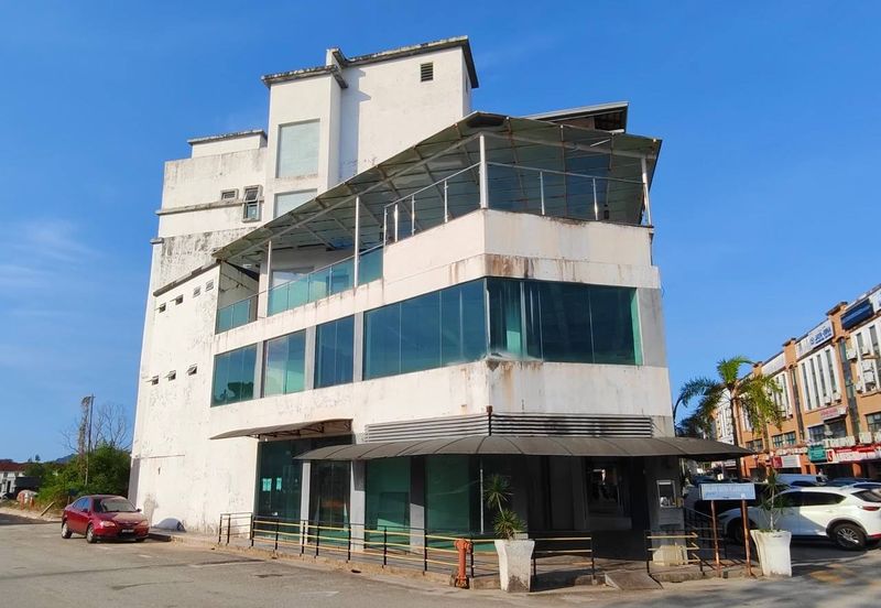 Hotel untuk diambil alih tengah bandar Kuantan