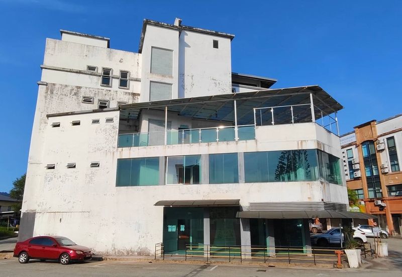 Hotel untuk diambil alih tengah bandar Kuantan