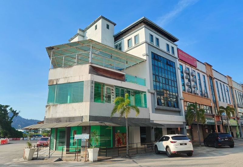 Hotel untuk diambil alih tengah bandar Kuantan