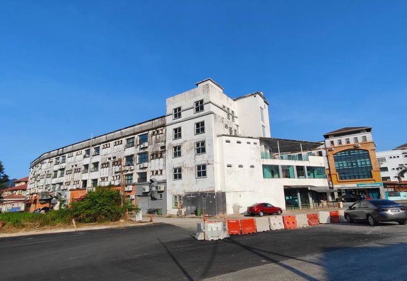 Hotel untuk diambil alih tengah bandar Kuantan