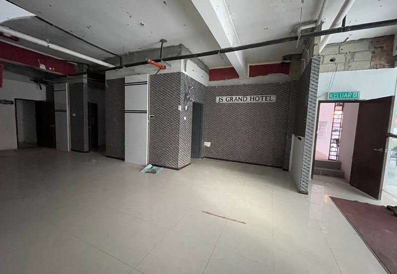 Hotel untuk diambil alih tengah bandar Kuantan