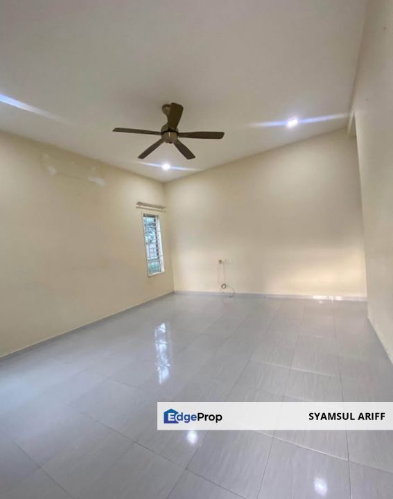 Rumah semi d tanah luas kg awah, Pahang, 