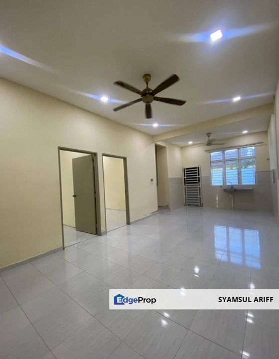 Rumah semi d tanah luas kg awah, Pahang, 