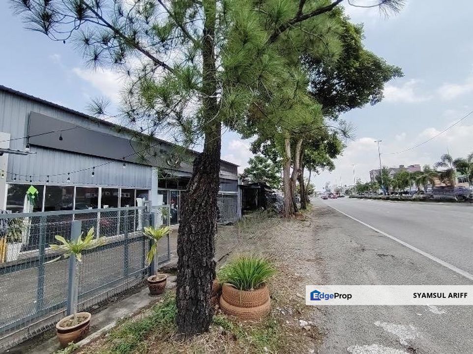 Kedai utk disewa tepi jalan tengah bandar temerloh, Pahang, Temerloh