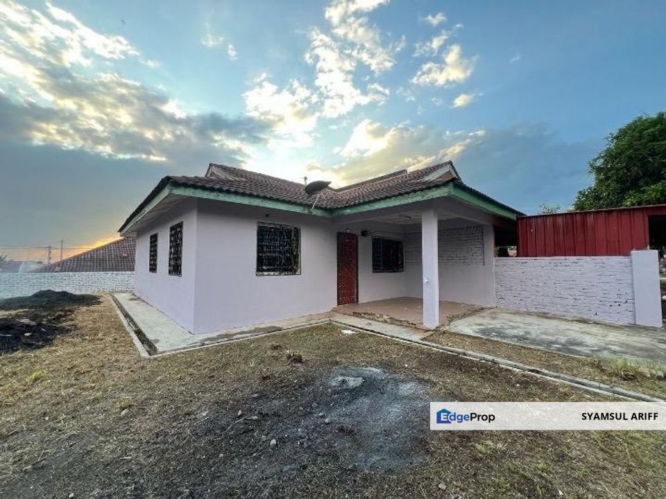 Rumah semi d refurbish TSJ Temerloh tanah luas untuk jual, Pahang, Temerloh