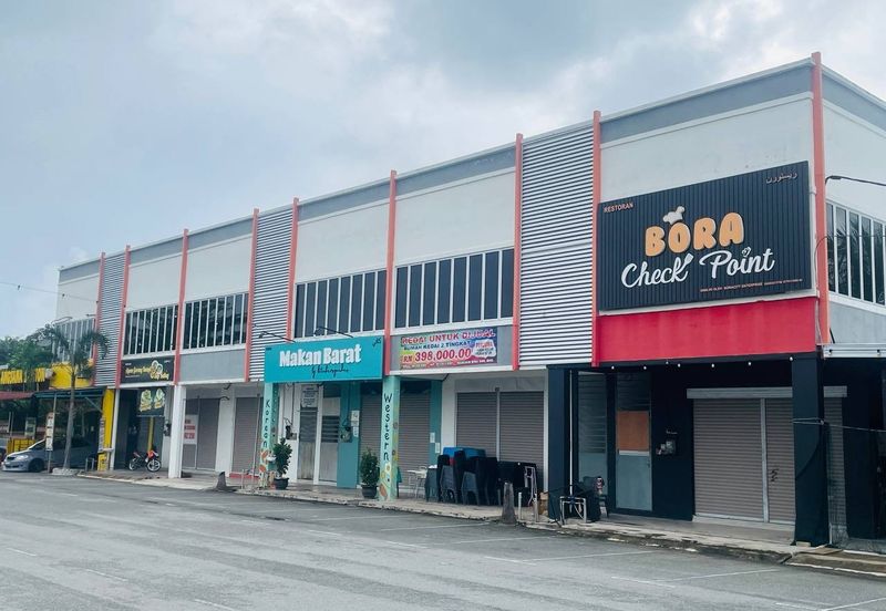 Lot kedai ROI tinggi utk dijual dekat bandar Bera