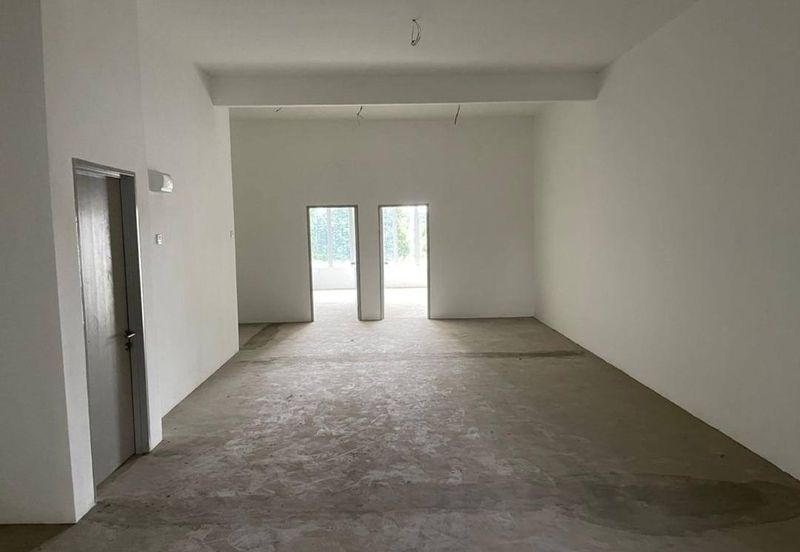 Lot kedai ROI tinggi utk dijual dekat bandar Bera