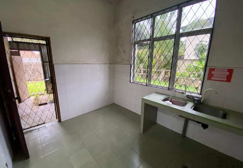 TAMAN BUKIT SEMANTAN