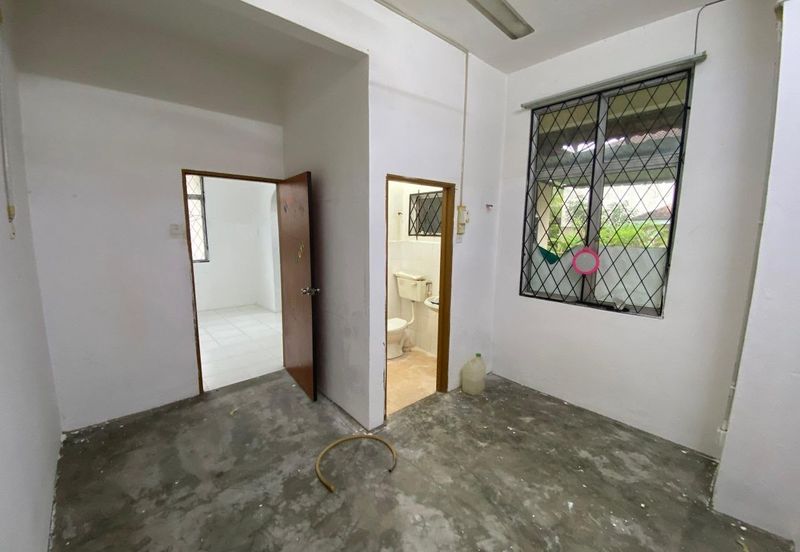 TAMAN BUKIT SEMANTAN