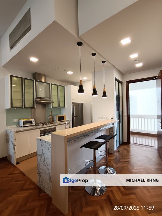 Seaside Luxury Living at Straits Quay 
(The Suites @ Waterside) One Bedroom unit, Marina Seaview & Fully Furnished. 
, Penang, Tanjung Tokong