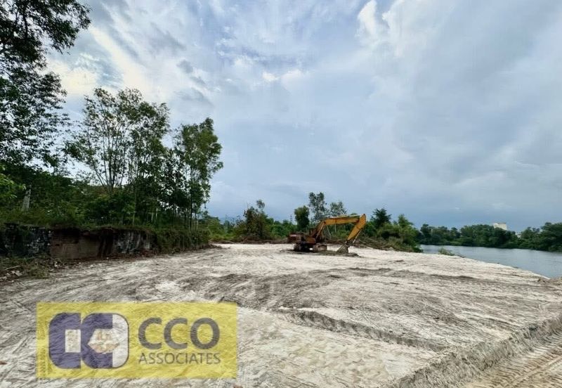 Facing Main Road 5 Acres Bemban Industrial Land