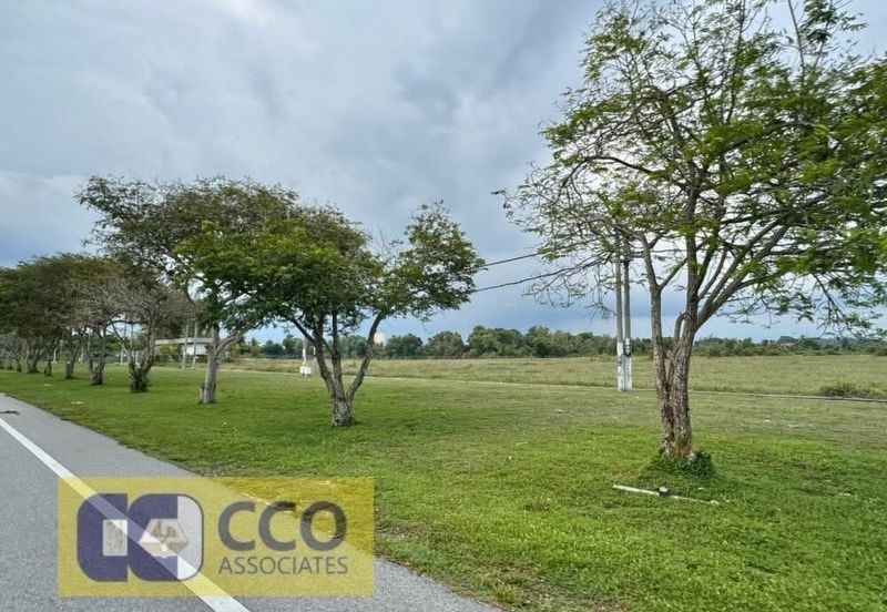 Facing Main Road 5 Acres Bemban Industrial Land