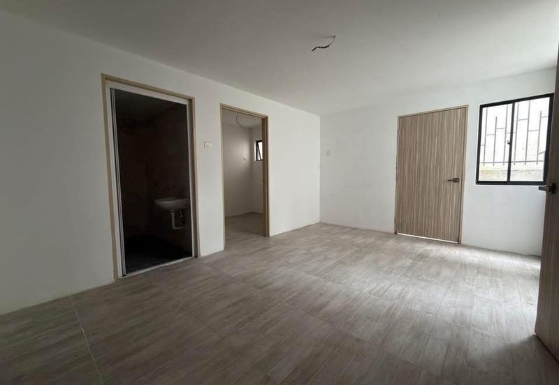 [For Sale] Ipoh South Precinct 3 Storey Semi D